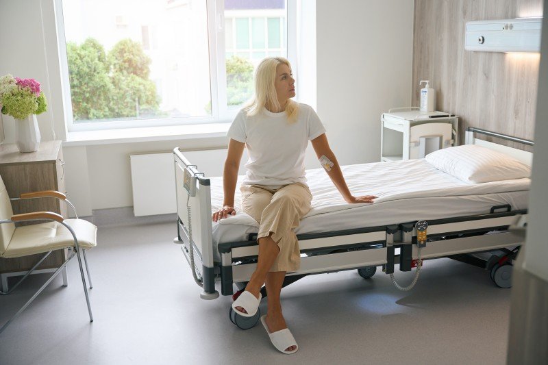 Best fully electric hospital beds for home use