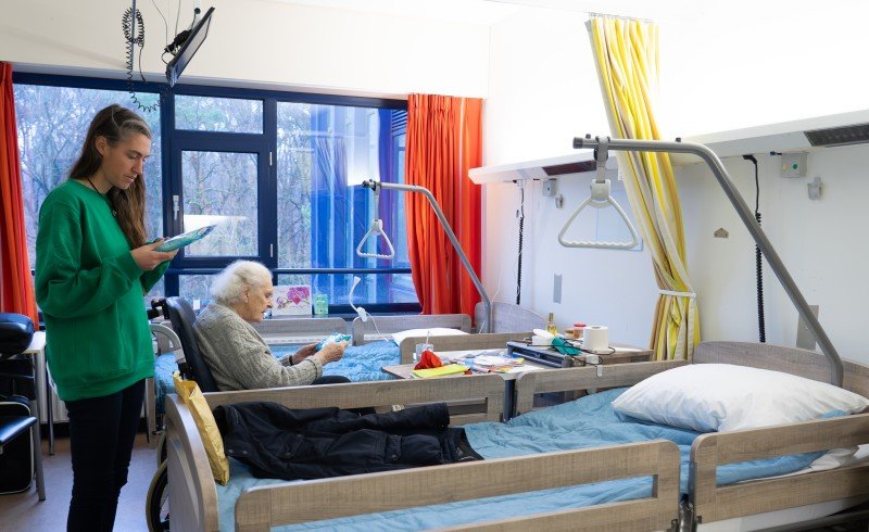 Bariatric Bed